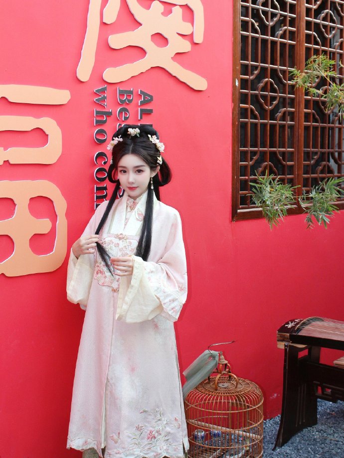 超大文本查看器快速打开和浏览GB级别的大文件